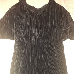 Black dress😮size small🤩 must have!